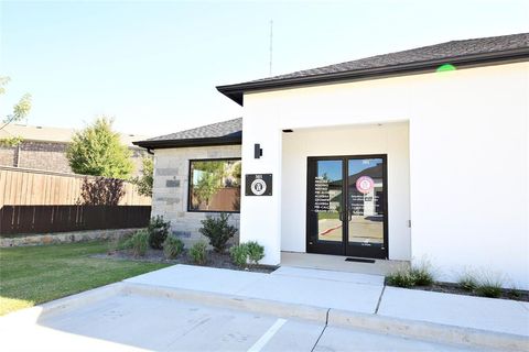 Photo of 3951 Alma Road #301, McKinney, TX 75070 (MLS # 21098698)