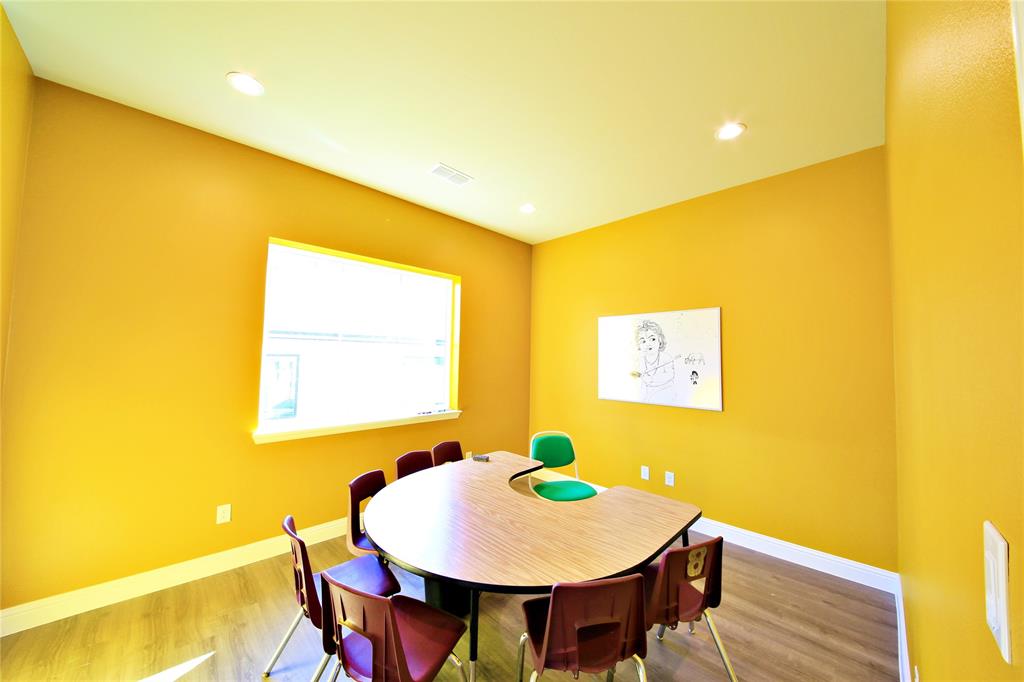 S13638 - Commercial Lease