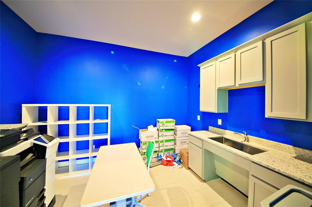 S13638 - Commercial Lease