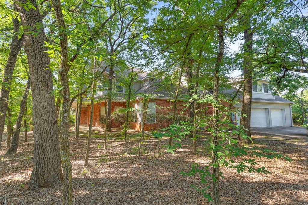 Emerald Sound At Lake Lewisvil - Residential