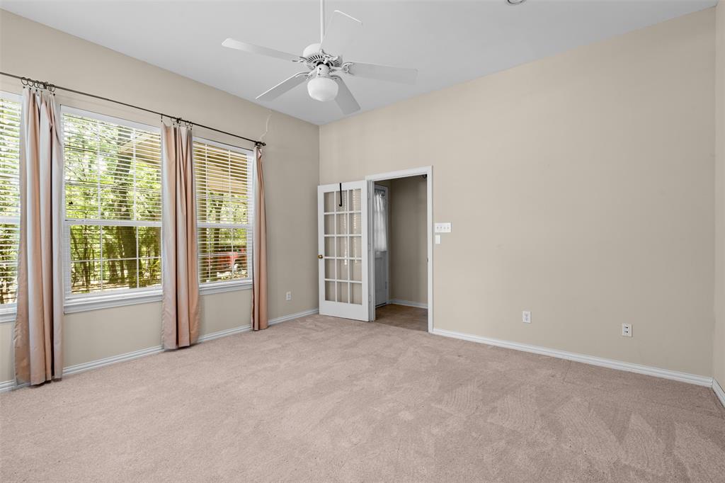 Emerald Sound At Lake Lewisvil - Residential