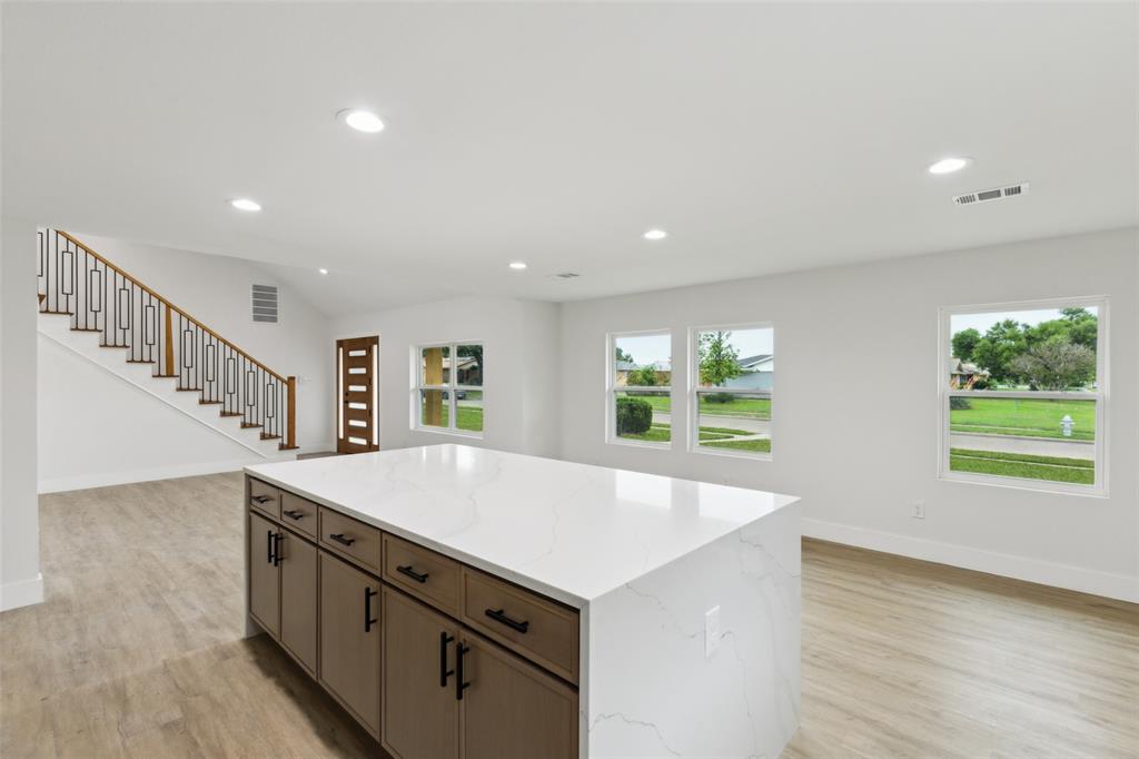 Town North Park 01 - Residential