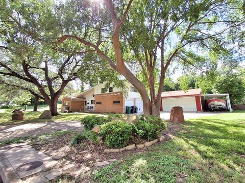 3717 W Spurgeon Street Fort Worth TX 76133