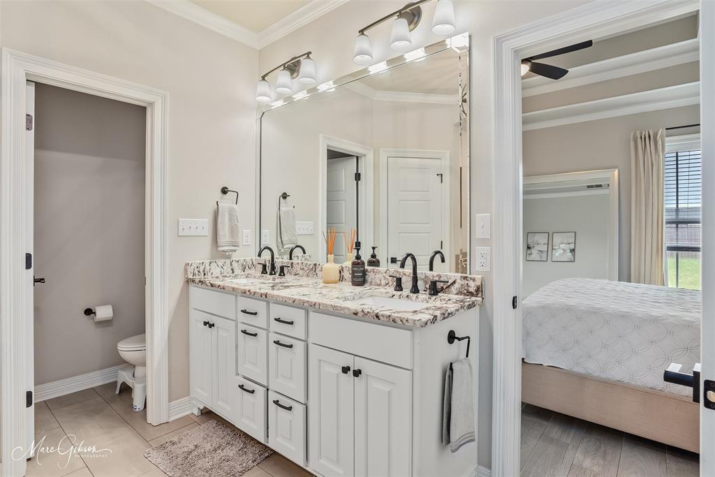 Bossier City, Louisiana 71111, United States, 3 Bedrooms Bedrooms, ,2 BathroomsBathrooms,Residential,Contingent,99533