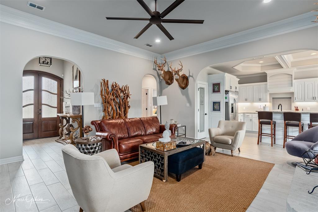 Bossier City, Louisiana 71111, United States, 3 Bedrooms Bedrooms, ,2 BathroomsBathrooms,Residential,Contingent,99533