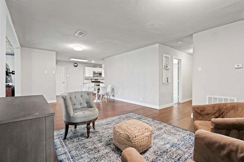 2942 Esterbrook Drive