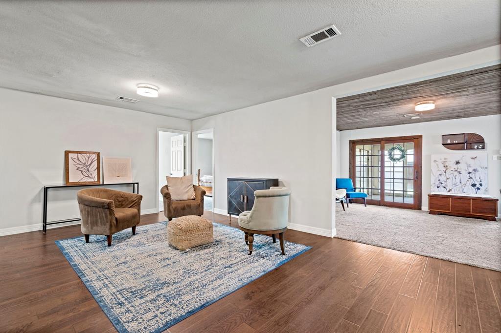 2942 Esterbrook Drive