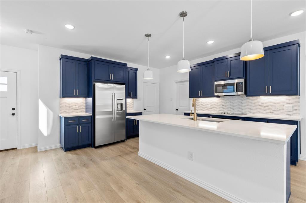 Sereno Oaks at Buckner Terrance - Residential Lease