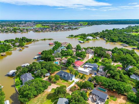 3815 Silver Creek Court Granbury TX 76048