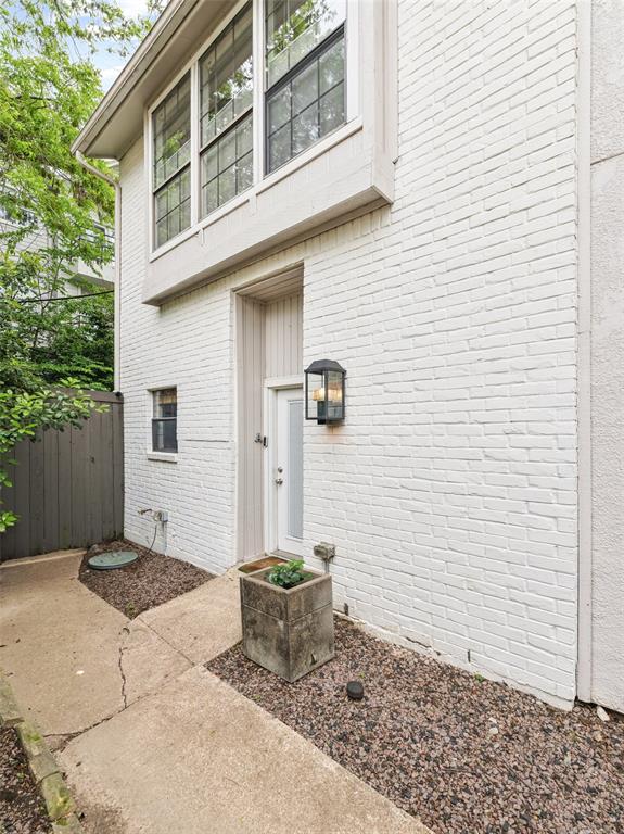 4110 Travis Condos - Residential