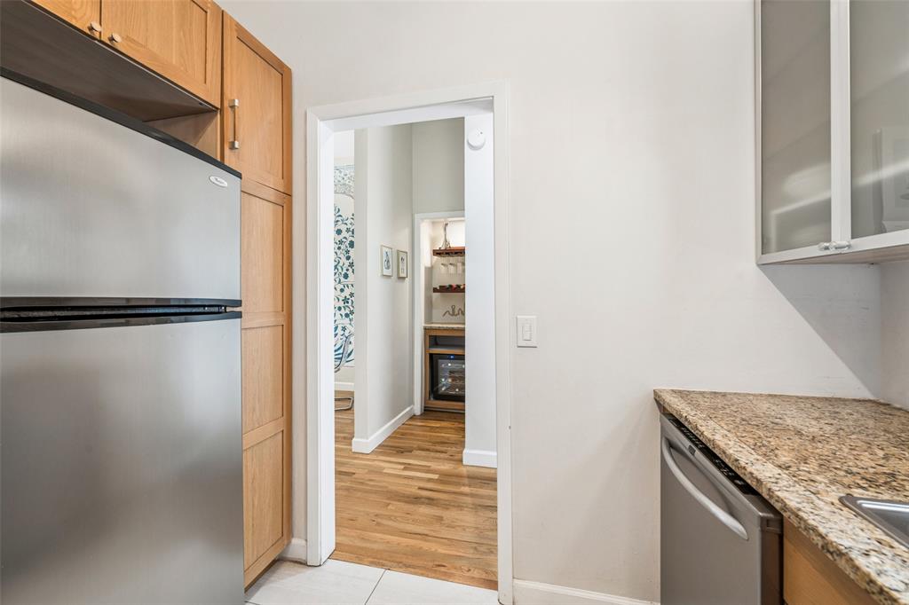 4110 Travis Condos - Residential