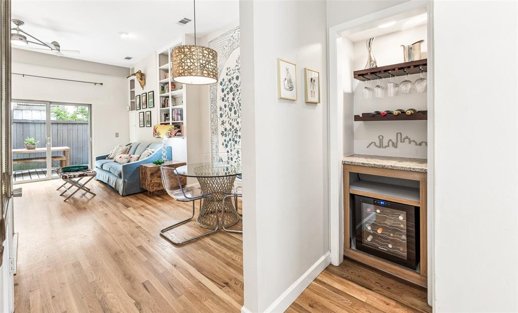 4110 Travis Condos - Residential