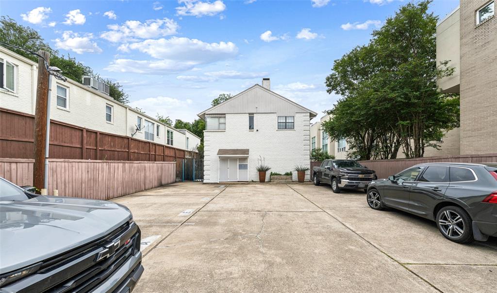4110 Travis Condos - Residential