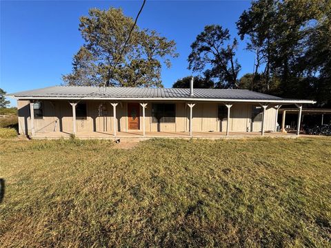 Photo of 4537 PR 2301, Gilmer, TX 75644 (MLS # 21097301) Photo of 4537 PR 2301, Gilmer, TX 75644 (MLS # 21097301)