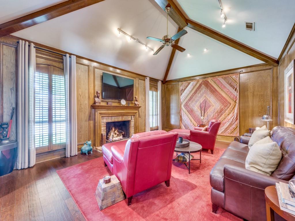6115 Bluff Point Drive