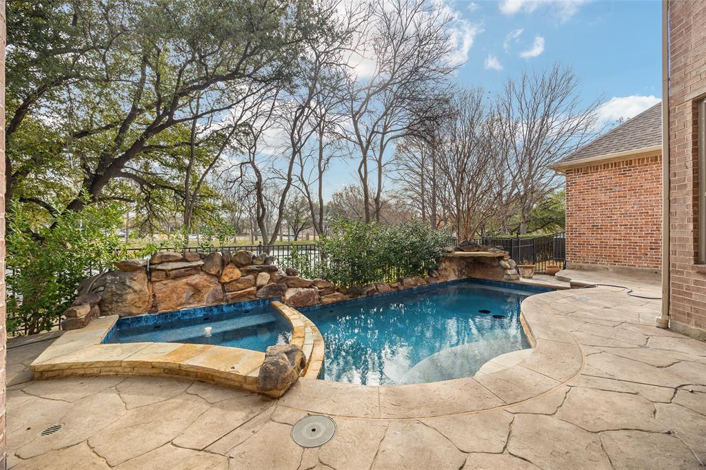 5004 Bridge Creek Drive