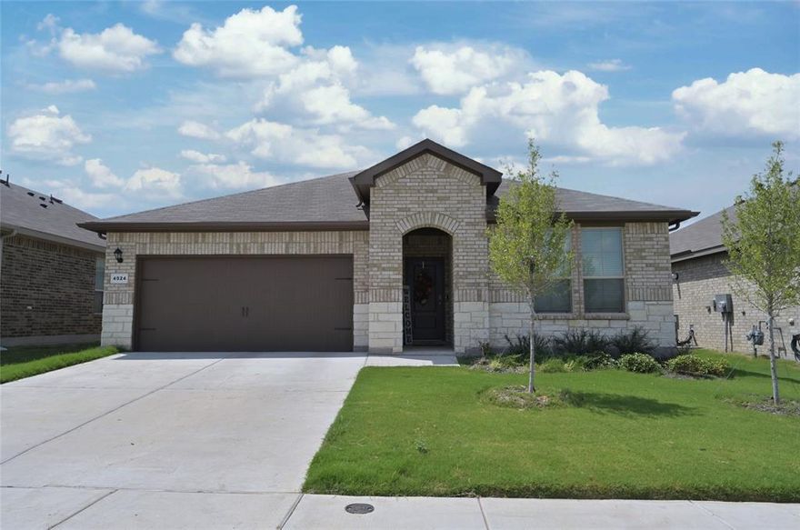 Beautiful 5 Bedroom-3 Bath Home in Fort Worth's well established Community of Summer Creek Ranch!! Gently Lived in with a modern open concept, large Chef's Kitchen, Granite Countertops, Subway tiled Backsplash, Island, Stainless Appliances, 5 burner gas Range with center griddle, walk in Pantry plus Fridge, Washer and Dryer too! Bright Dining area, spacious Living and luxurious main Bedroom with a 5 foot oversized shower, built-in Linen Shelves and walk-in Closet. Front Bedroom, optional Guest Room or Office. Cultured Marble vanities in all three full Baths. Extended tiled Entry, Hall and Wet areas plus Home is Connected Smart Home Technology. Covered back Patio, perfect for grilling your favorite BBQ's. Landscaped front Yard, large 6 foot privacy fenced Backyard, full Sprinkler System, Home is Connected Smart Home Technology and more! Close proximity to Chisholm Trail Pkwy, 820 & I-20 West with nearby Shops, numerous Restaurants, Fort Worth Stockyards, Botanic and Water Gardens, Fort Worth Zoo and AT&T Stadium. Schedule your showing to see this lovely Home today!