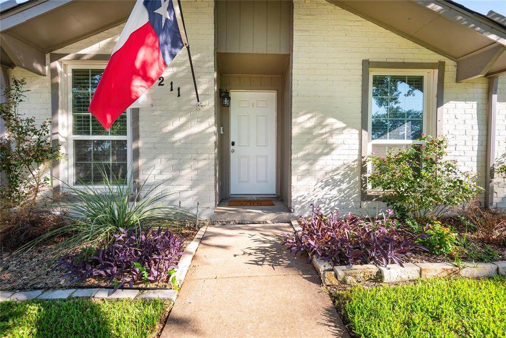 2211 Yewpon Drive