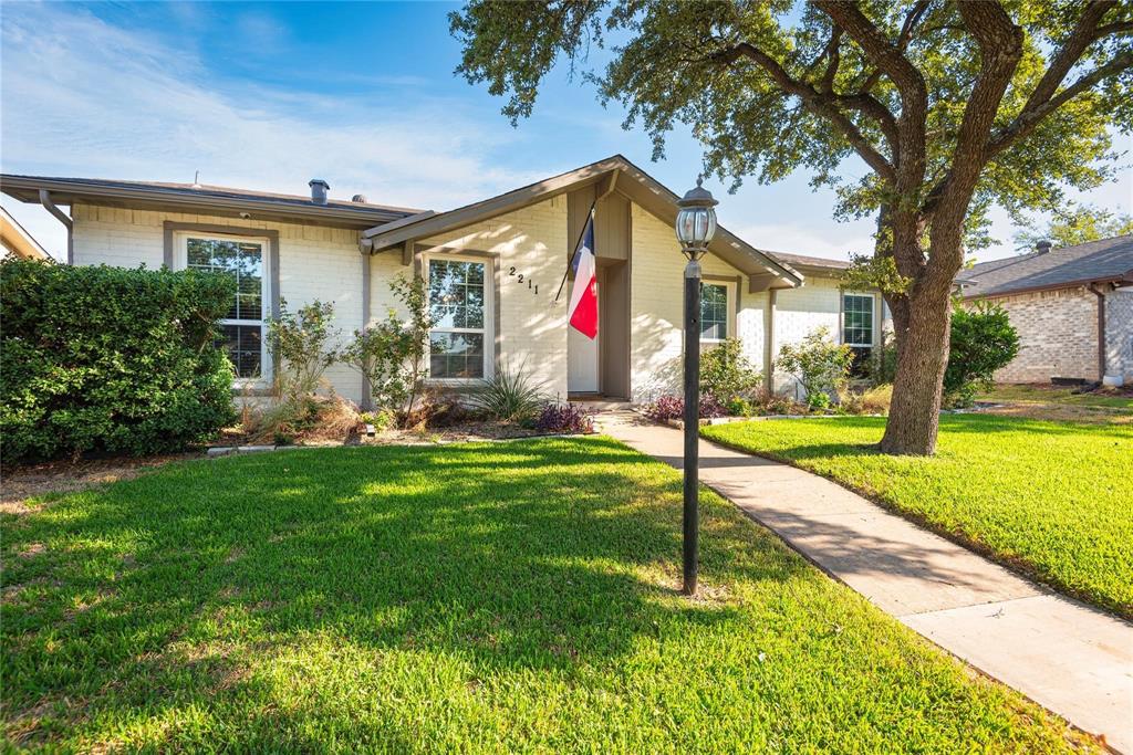 2211 Yewpon Drive