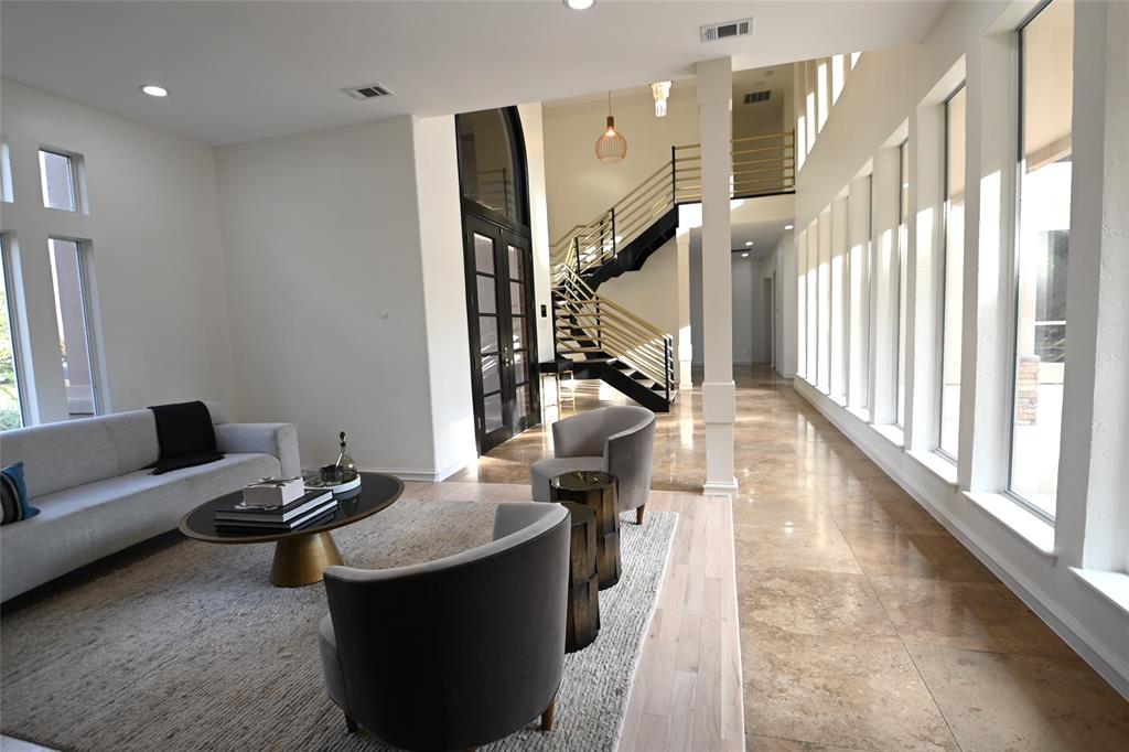 The Hills of Central Park - Residential