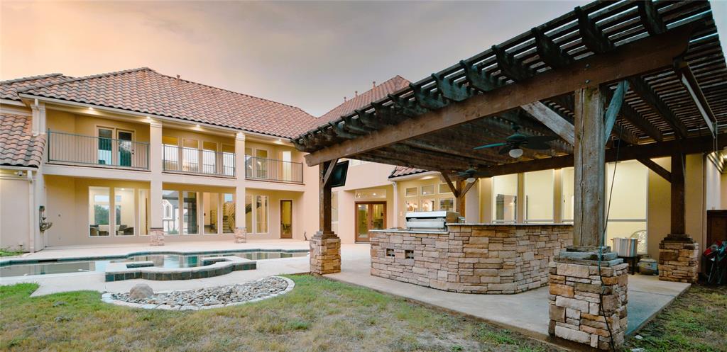 The Hills of Central Park - Residential