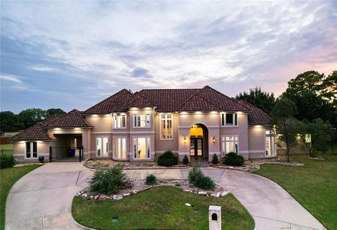 A home in Colleyville