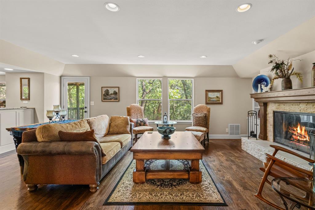 2930 Peninsula Drive