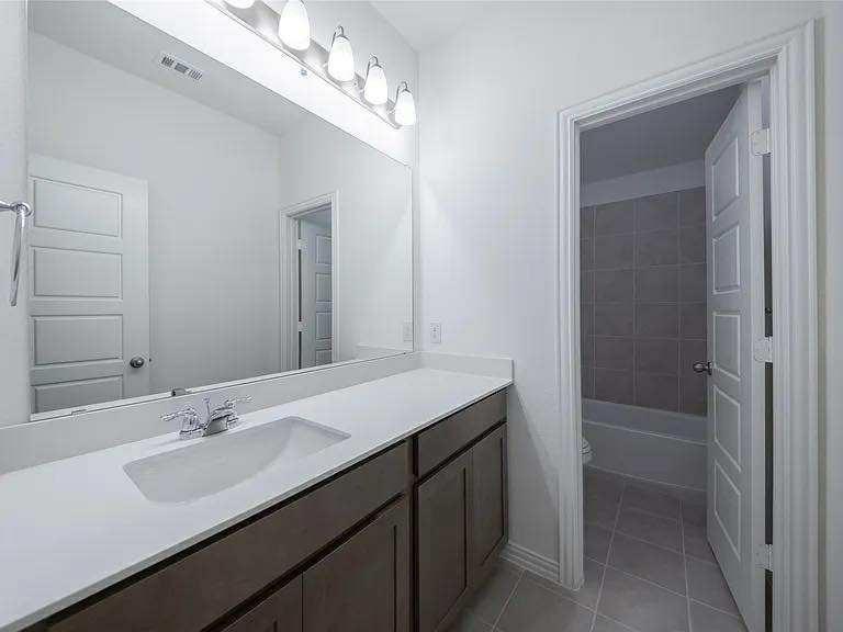 Verandah - Meadows 50 - Residential Lease