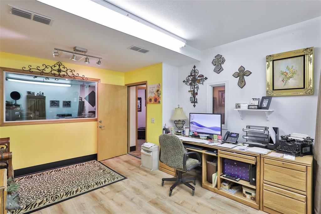 cockerell - Commercial Sale