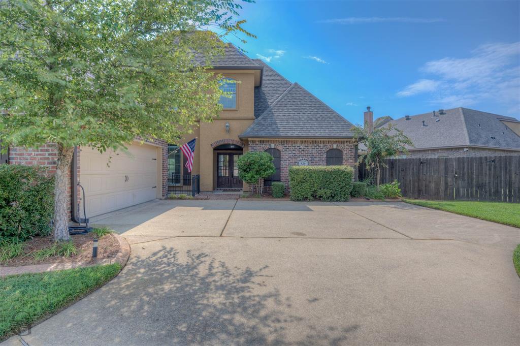 520 Falling Water Circle