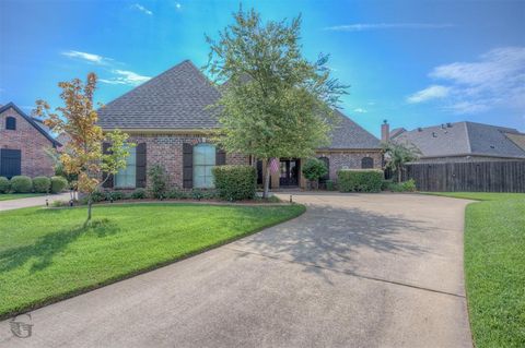 520 Falling Water Circle Bossier City LA 71112