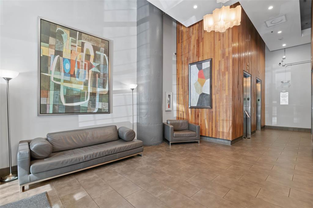 1122 Jackson Street 313