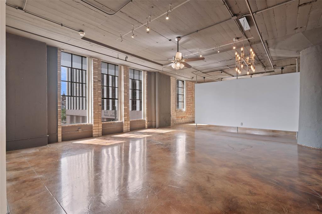 1122 Jackson Street 313