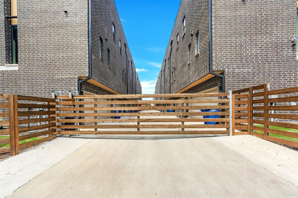 Drayton Court - Residential Lease