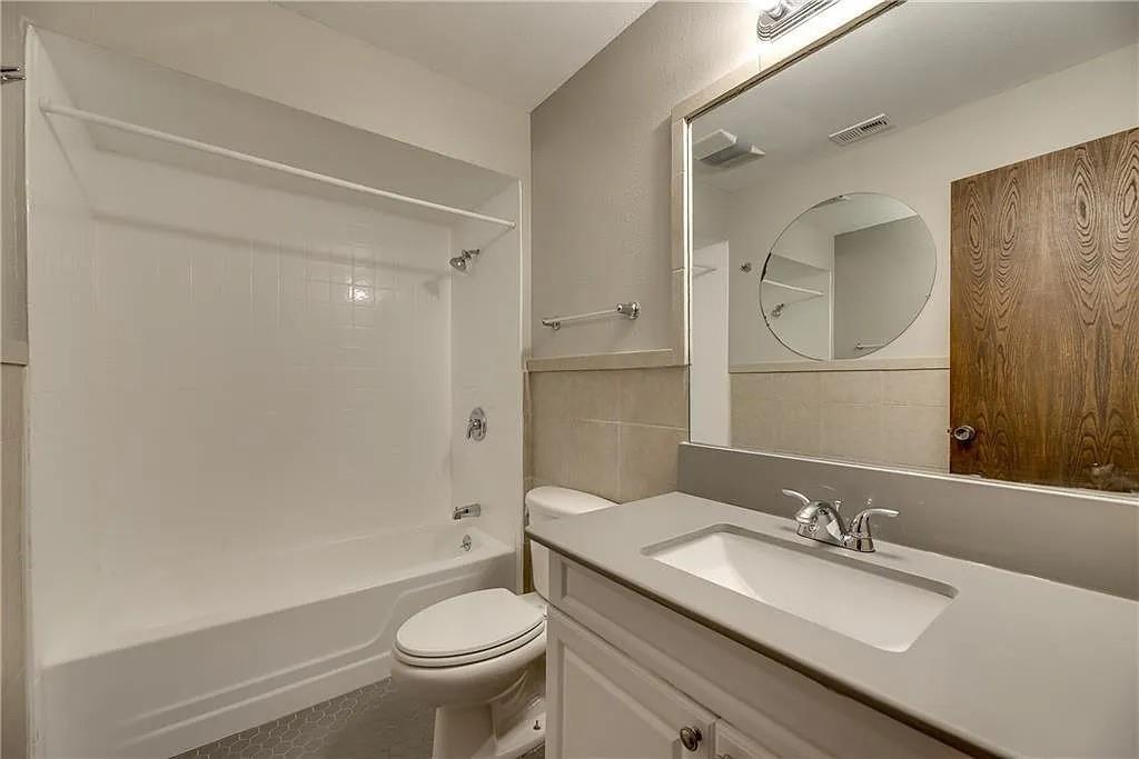 Winnetka Heights Add - Residential Income