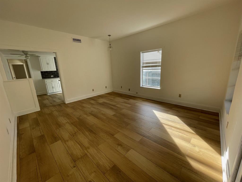 Winnetka Heights Add - Residential Income