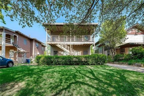 202 S Willomet Drive Dallas TX 75208