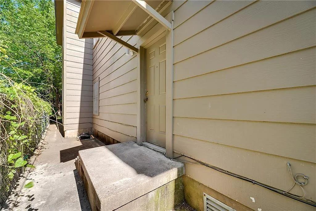 Winnetka Heights Add - Residential Income