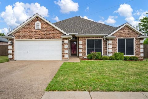 325 Village Parkway Crowley TX 76036