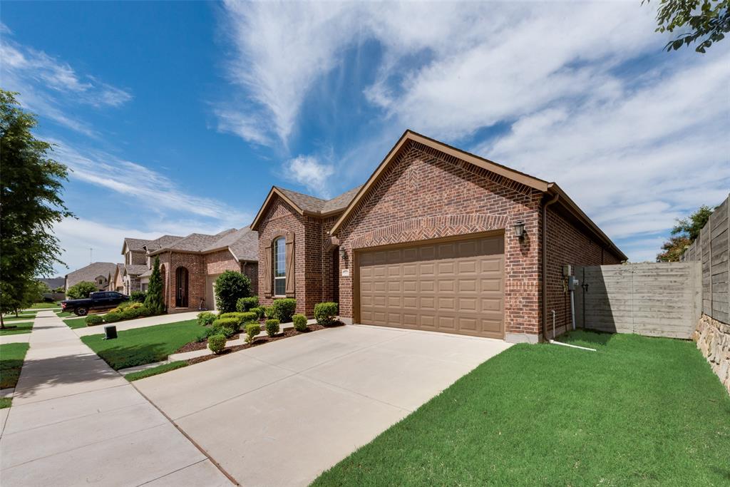 1313 Swan Trail