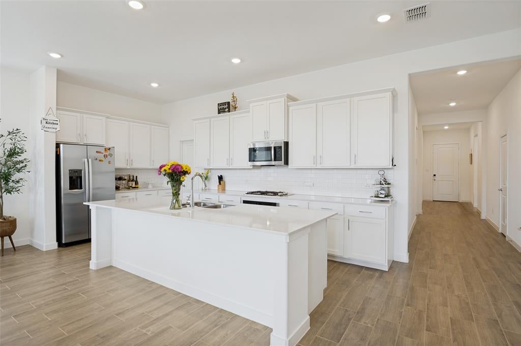 Photo of 536 Breeds Hill Road, Little Elm, TX 75068 (MLS # 21304546)