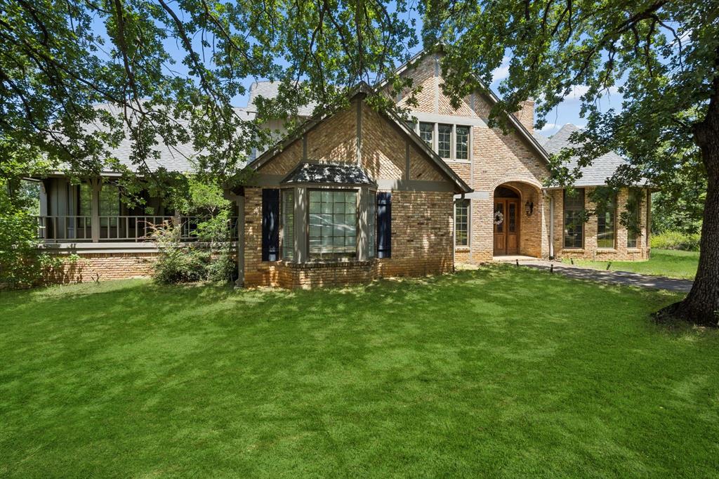 3343 Creek Road