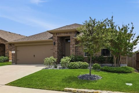 Photo of 9200 Desertrock Road, Fort Worth, TX 76131 (MLS # 21308550)