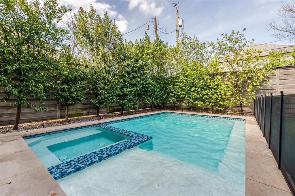 Briarwood - Residential