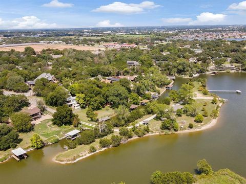 1013 Laguna Vista Court Granbury TX 76048