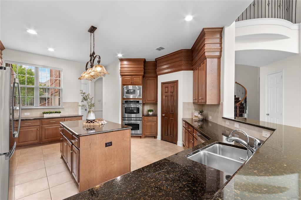 Aviary Ph 4 - Residential