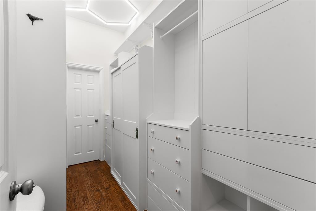 Aviary Ph 4 - Residential