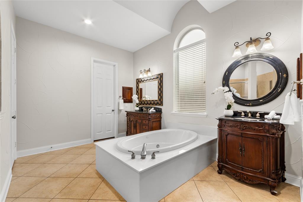 Aviary Ph 4 - Residential