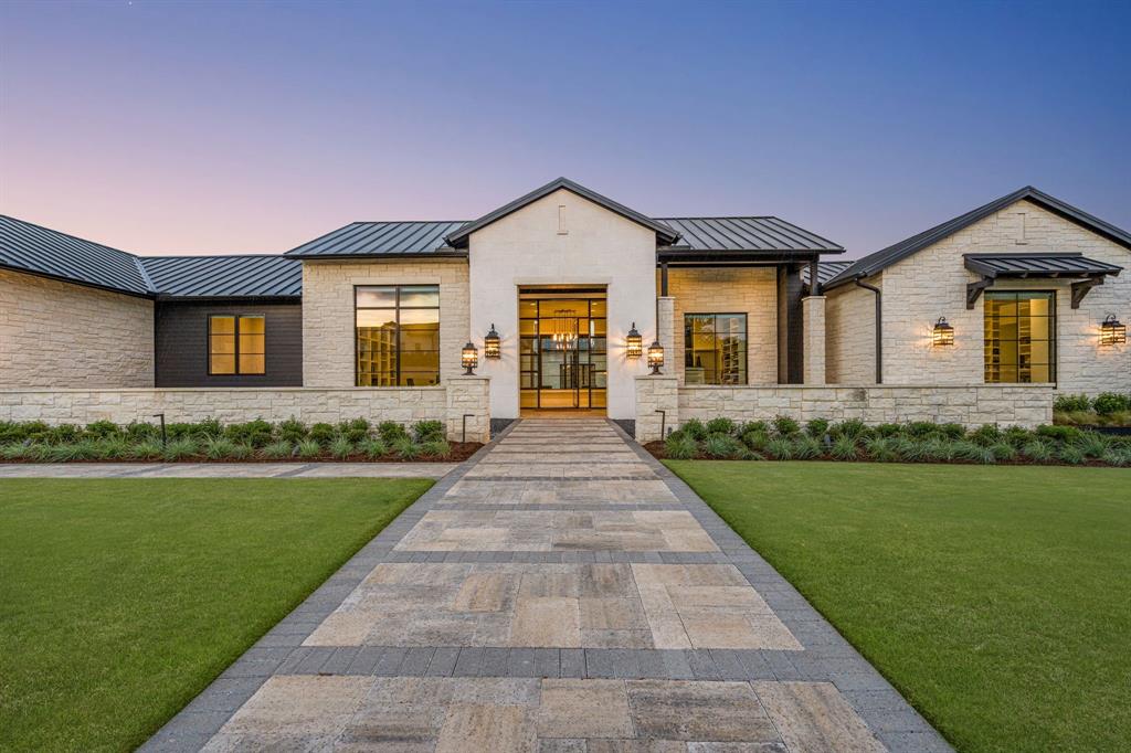 1702 Cypress Way