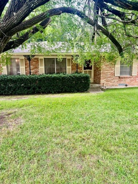 1326 E Sherman Drive